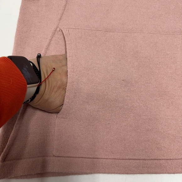 Cable & Gauge Cowl Neck Sweater Soft Pink Kangaroo Pocket Size Small Petite - Picture 6 of 9